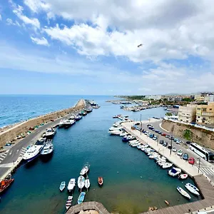 https://charming-sea-front-apartment-incredible-views.catalonia-hotels.com
